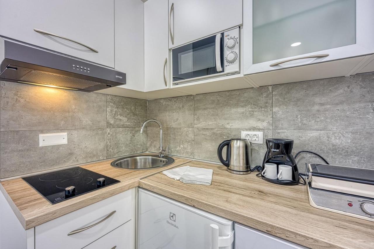 Apartments Claudio Пореч Екстериор снимка